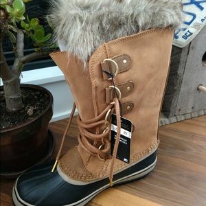 Sorel Joan of Artic Women’s Boots NWT size 9.5